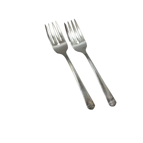 2 Vintage 1881 Rogers Oneida Silverplate Surf Club Salad Fork 25088 Forks - Picture 1 of 3